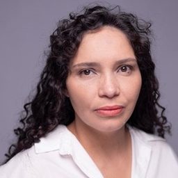 Kelly Campelo - 我們愛過一次演員 飾演Rose