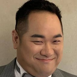 夏經倫 - 徘徊年代演員 飾演Cadastral Surveyor A