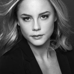 莫莉·納特利 飾演 Dylan Pettersson