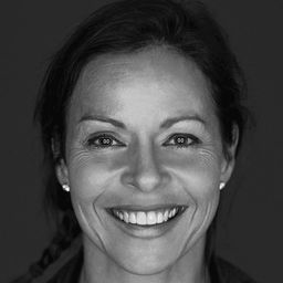 Maude Guérin 飾演 Natacha Lamontagne