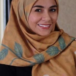 Meisya Siregar 飾演 Ummi Yuni