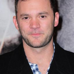 奧斯汀·赫伯特 飾演 Prudhomme