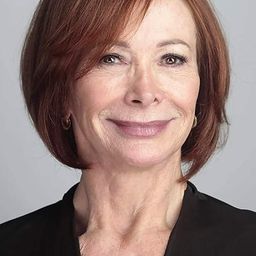 Rita Taggart 飾演 Lillian Bingington