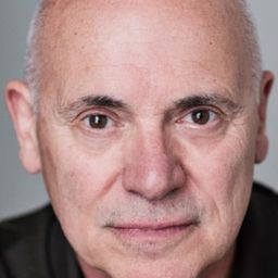 Graham Turner 飾演 Fool