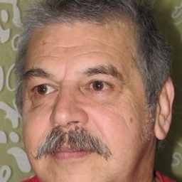 Pedro Altamirano 飾演 Nacho