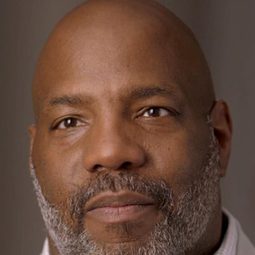 Jelani Cobb 飾演 Self