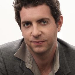 Jack Landry - 孖GUN雙雄演員 飾演Officer Phil