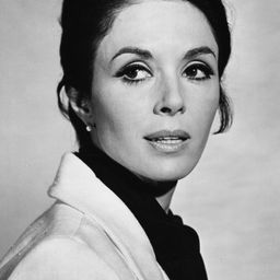 Dana Wynter 飾演 Cindy Bakersfeld
