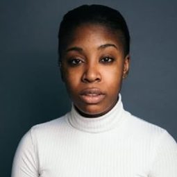 瑟拉斐娜貝 飾演 Clara