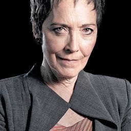 María José Moreno - 蛹演員 飾演Tía Carmen