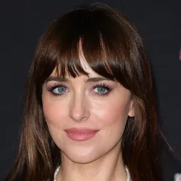 狄高達莊遜 - 格雷的五十道陰影：束縛演員 飾演Anastasia Steele