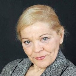 Clotilde De Spirito 飾演 