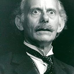 Oscar Quitak 飾演 Thomas Rilke