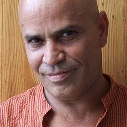 Said El Mouden 飾演 Tipo Recio