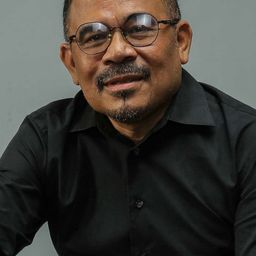 加林·努葛魯侯 - 我身記憶導演