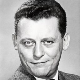 Michael Ripper - Torture Garden演員 飾演Gordon Roberts (Framing Story)