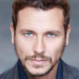 Gabriele Greco 飾演 Edgar