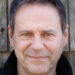 Svein Tindberg - 關於愛演員 飾演Sverre