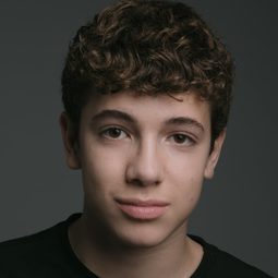 Jaume Solà - 小勇士大冒險演員 飾演Tom (voice)