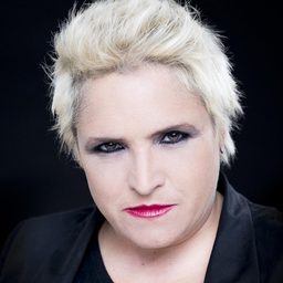 Mar Corzo 飾演 Sor Chelo