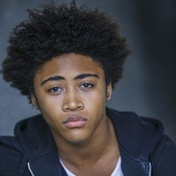 Quincy Fouse 飾演 Nate Munson