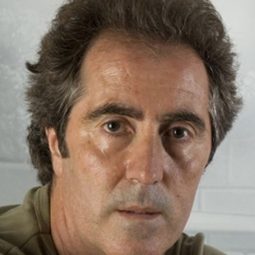 Daniel Medrán - Away演員 飾演Pare Sergio