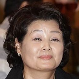 Lee Geum-ju 飾演 Choi Ji-hyeon