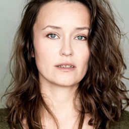 廷卡·費爾斯特 飾演 Mathilda