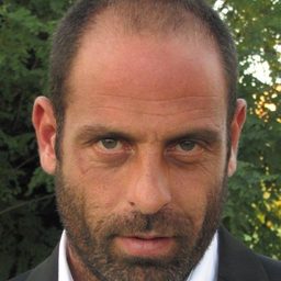 Alessandro Bernardini 飾演 Brutto