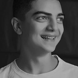 Moataz Hisham 飾演 راضي