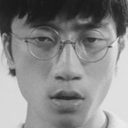 秋山ミチヲ - 愛欲の罠演員 飾演Mario