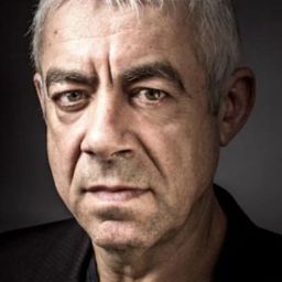 Gilles David 飾演 le Bourgeois