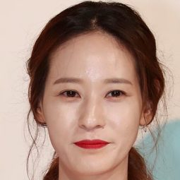 Rie Young-zin 飾演 Seon-hwa