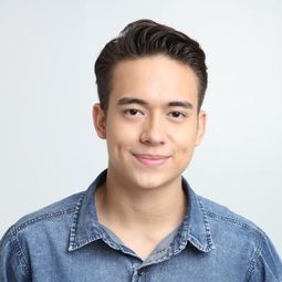 詹姆森·布雷克 飾演 Jeremy