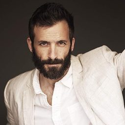 伊凡馬高斯 - 凶屋32演員 飾演Manolo