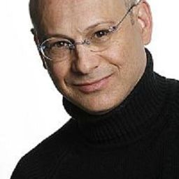 Erez Shafrir 飾演 Sbriski