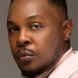 費米·雅各布斯 飾演 Chidi Nebo