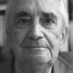 Leo Catozzo 飾演 Man with the Sack (uncredited)