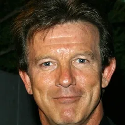 約翰·諾瓦克 - 燃情歲月演員 飾演James O'Banion