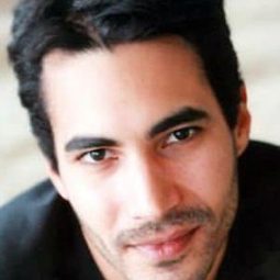 Thiago Martins 飾演 Thief