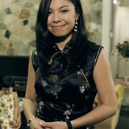 潔芮卡·黎 飾演 Kay