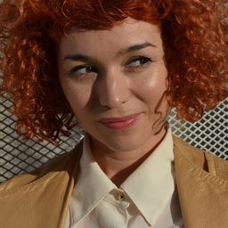 納塔利亞·瑟諾拉爾斯 飾演 Clara