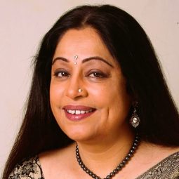 Kirron Kher - Punjab 1984演員 飾演Satwant Kaur
