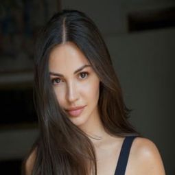 Francesca Tizzano - Double Soul演員 飾演Sigrid