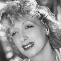 Suzy Prim 飾演 Eléonore