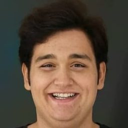 Yağız Çam - 放手啟航演員 飾演Ata Demirer'in Dublörü