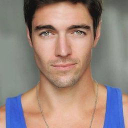 Gregory Chandler Maness 飾演 Reaper (as Chandler Maness)