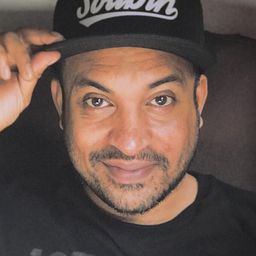 蘇賓·沙希爾 飾演 Paul Meyjo / Mansoor / Sandeep