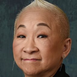 陳露潭 飾演 Auntie Chen (voice)