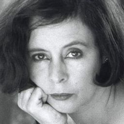 Paz Alicia Garciadiego - 愛恨兩腿間編劇